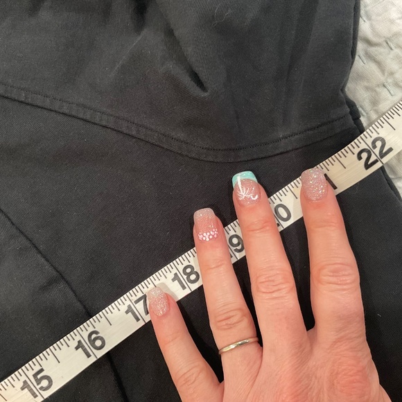 Lululemon Scuba Pullover Black - Picture 7 of 7